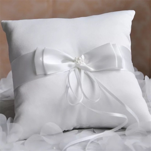 Ivory Satin Flower Girl Basket & Pillow Set - Picture 6 of 8